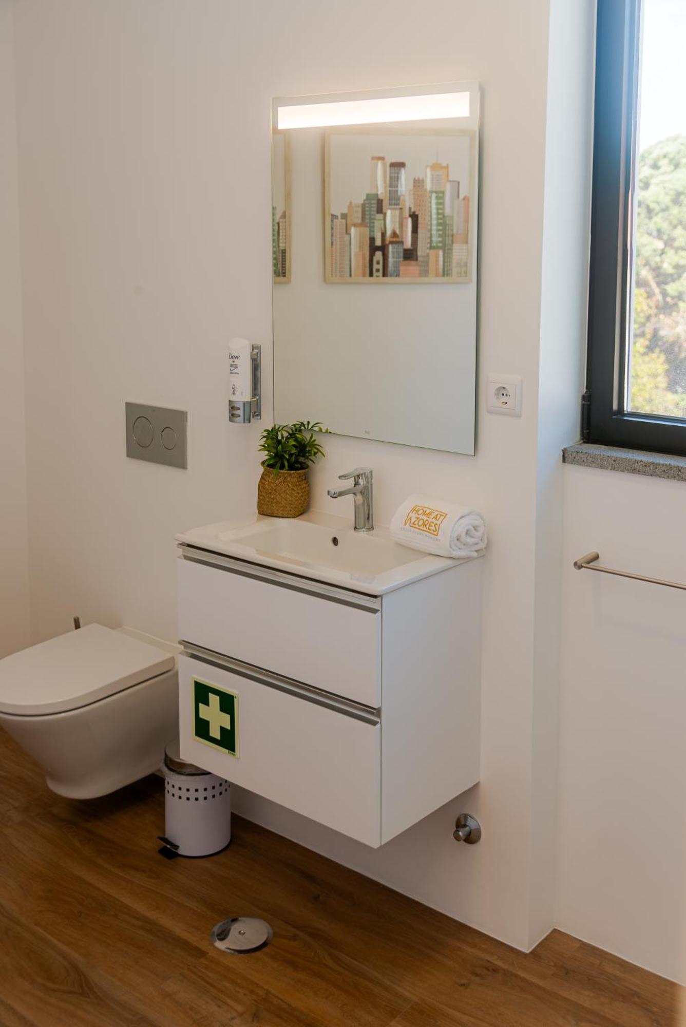 Home At Azores - Sunrise Apartment Ponta Delgada  Ngoại thất bức ảnh